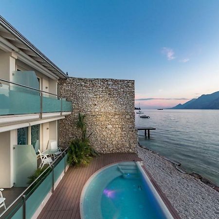 Hotel Vega Μαλτσεζίνε Εξωτερικό φωτογραφία