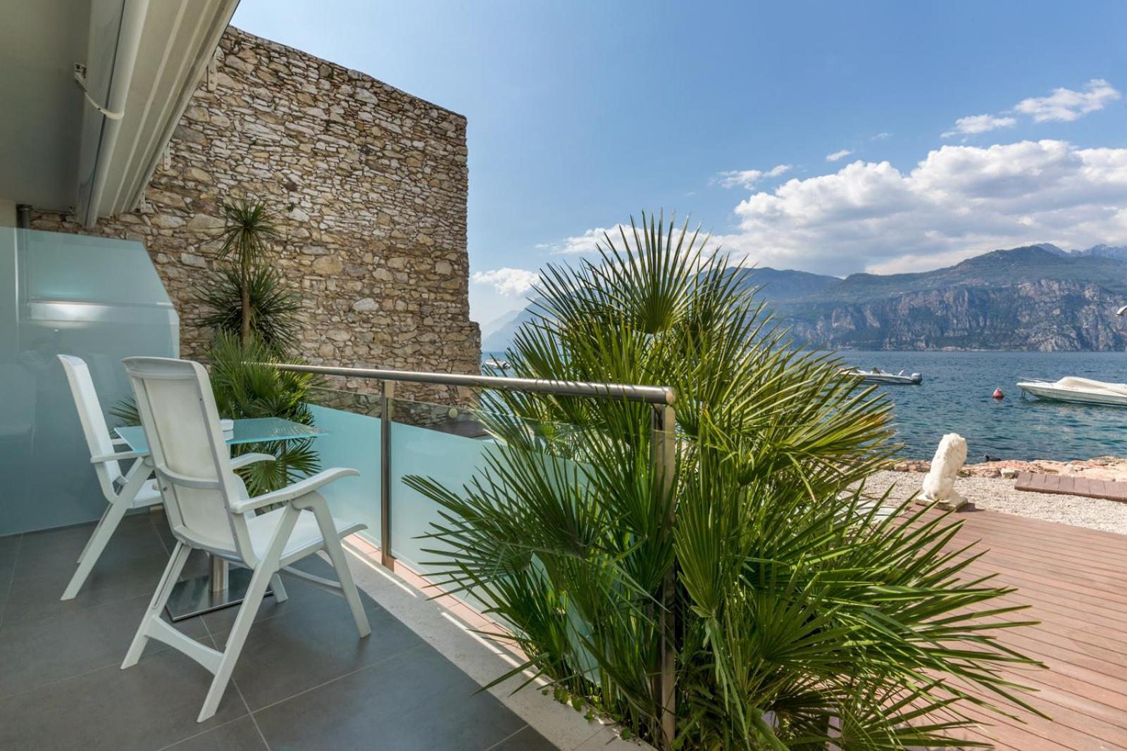 Hotel Vega Μαλτσεζίνε Εξωτερικό φωτογραφία