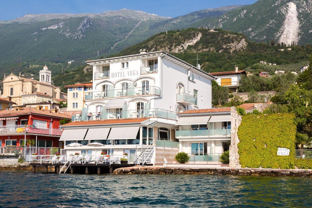 Hotel Vega Μαλτσεζίνε Εξωτερικό φωτογραφία