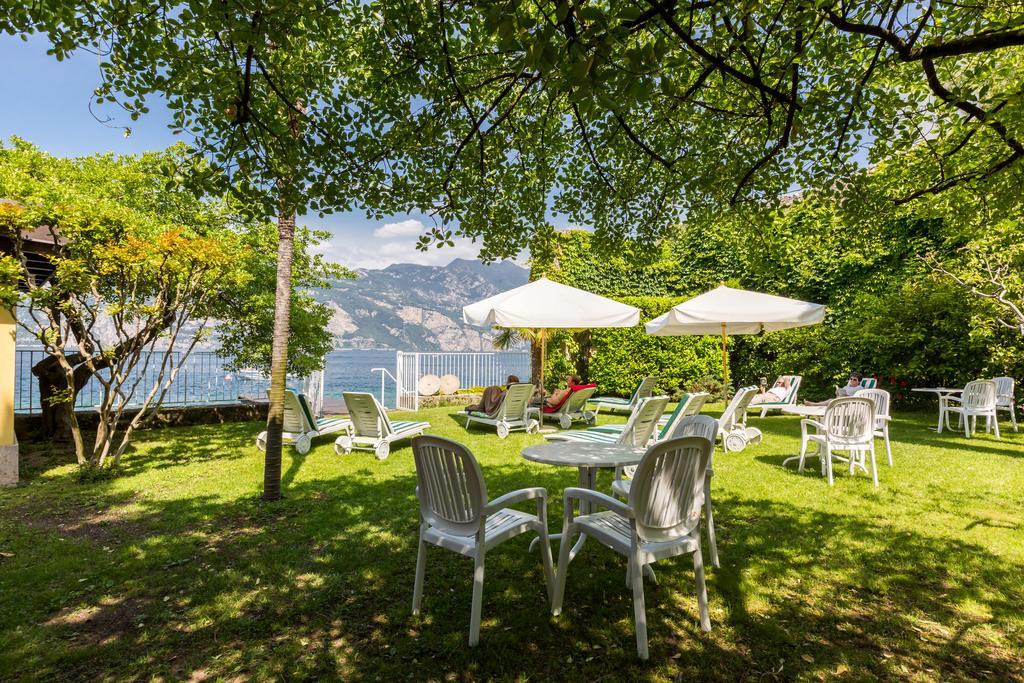 Hotel Vega Μαλτσεζίνε Εξωτερικό φωτογραφία