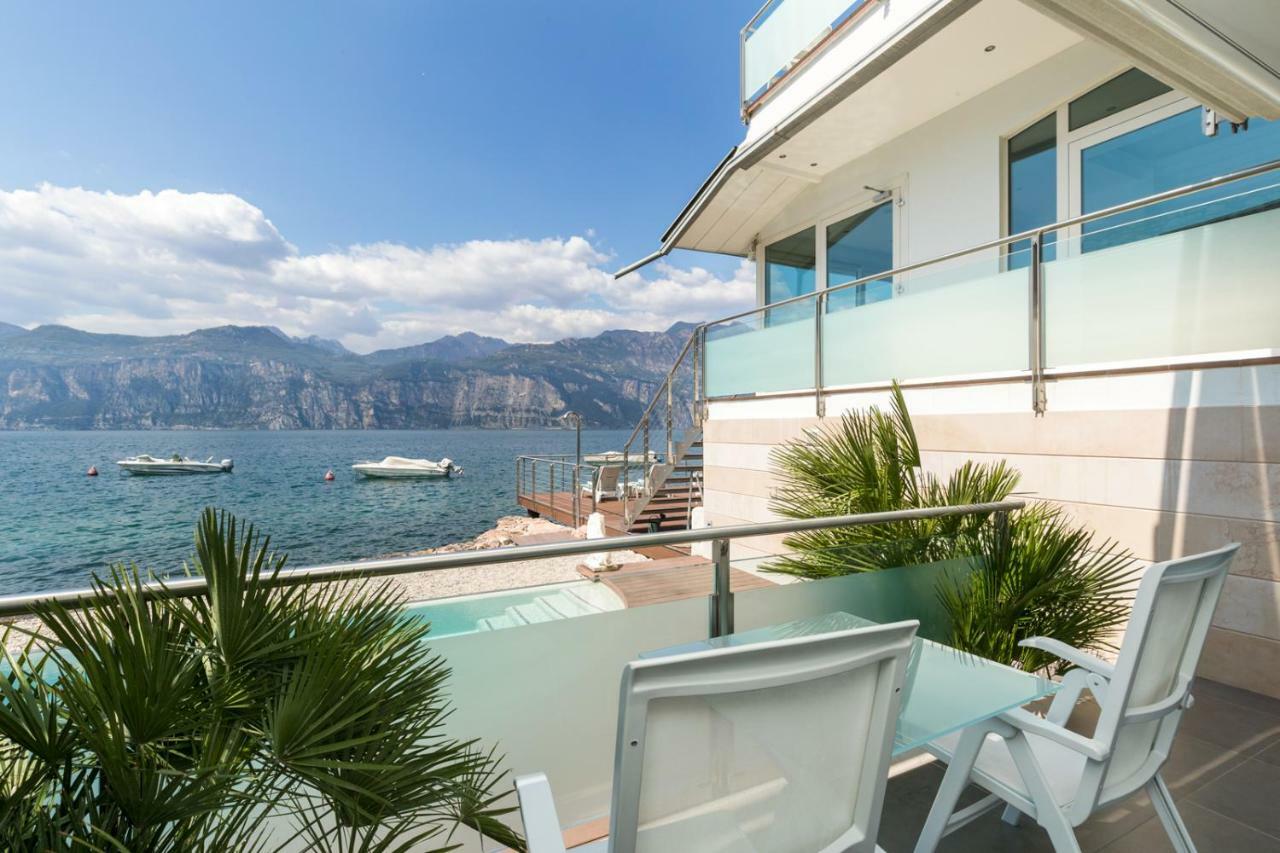 Hotel Vega Μαλτσεζίνε Εξωτερικό φωτογραφία
