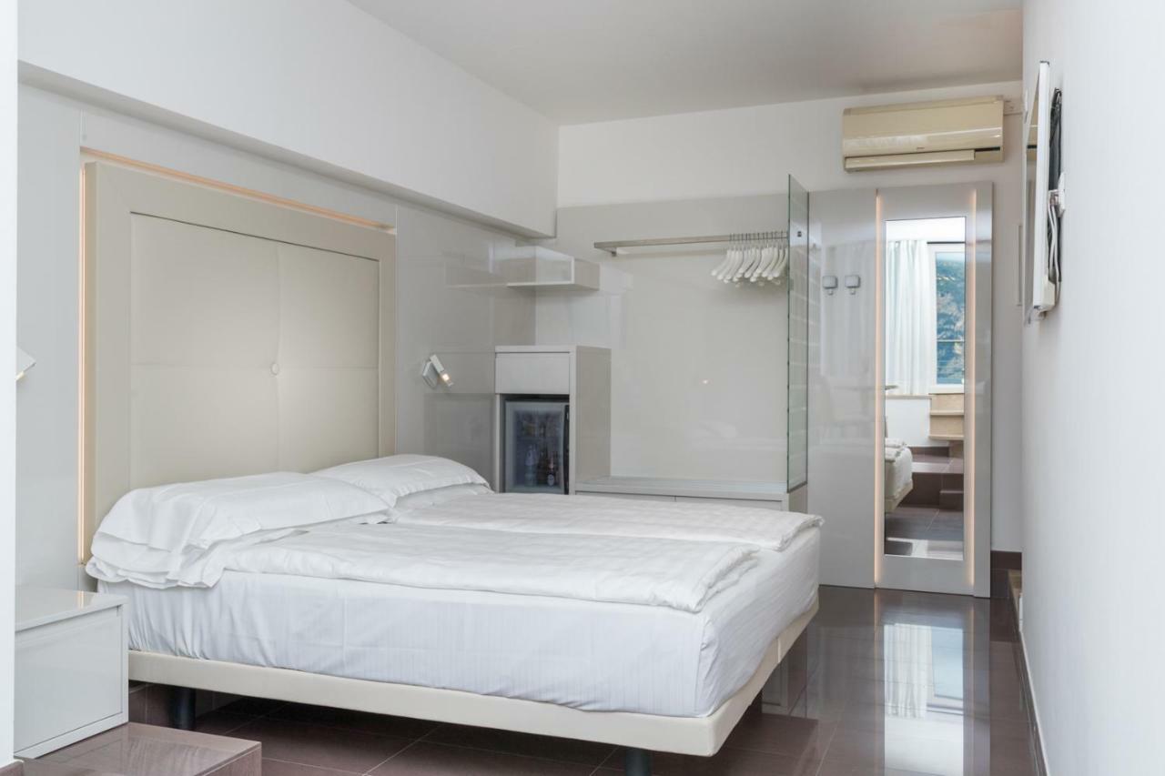 Hotel Vega Μαλτσεζίνε Εξωτερικό φωτογραφία