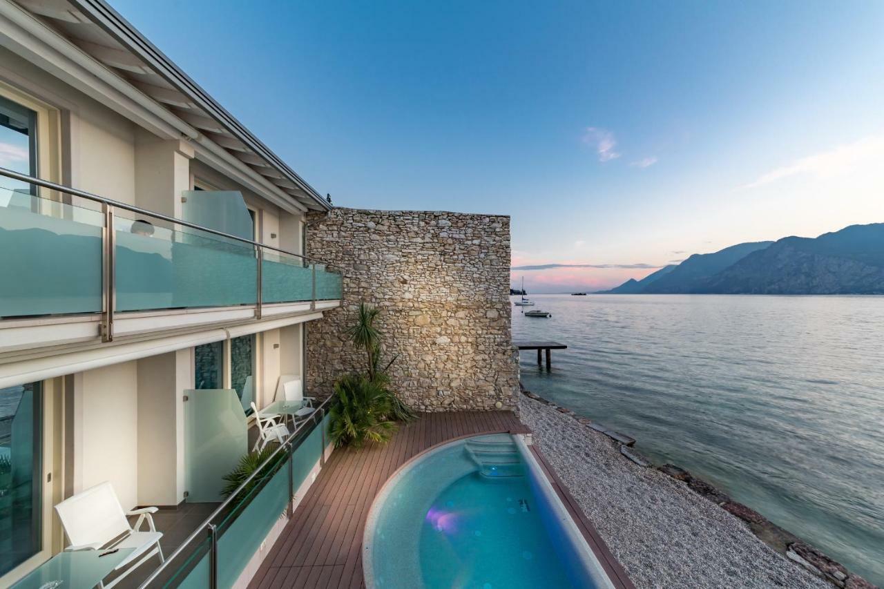 Hotel Vega Μαλτσεζίνε Εξωτερικό φωτογραφία
