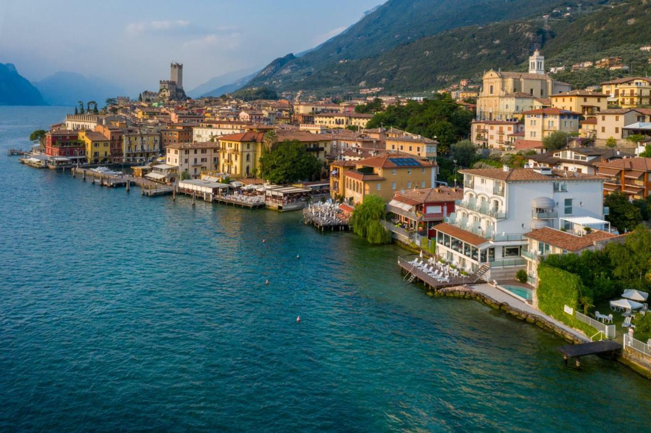 Hotel Vega Μαλτσεζίνε Εξωτερικό φωτογραφία