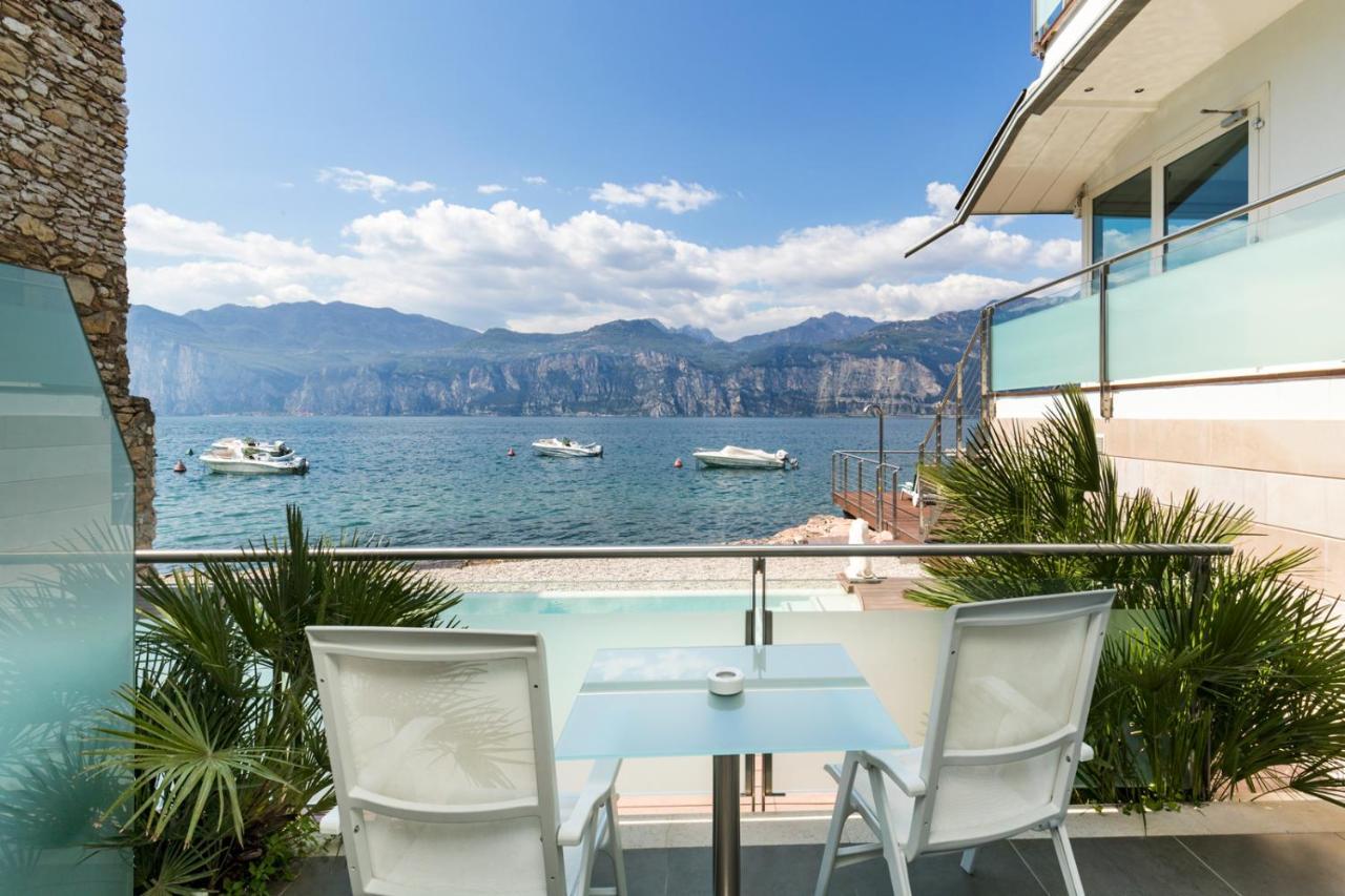 Hotel Vega Μαλτσεζίνε Εξωτερικό φωτογραφία
